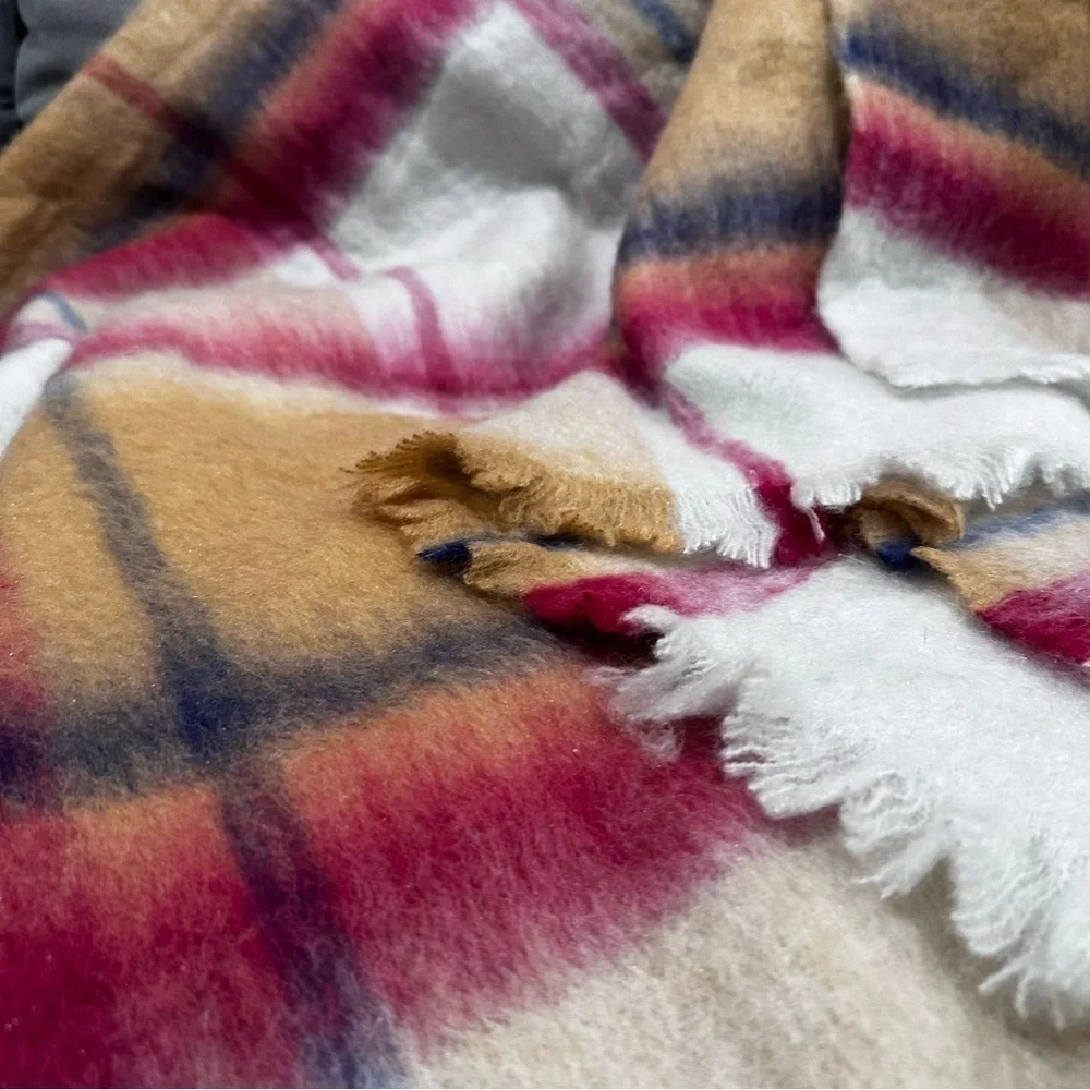 Anthropologie Cozy Plaid Throw Blanket Pink Gold Cream NWT 70x50